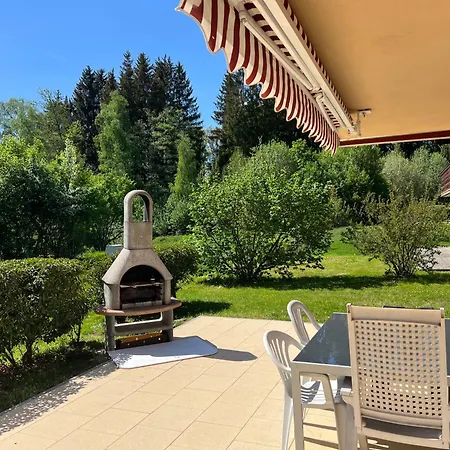 Arrach Haus 44 Feldblick Ferienwohnung 1 Mit Dachgeschoss Apartmán *